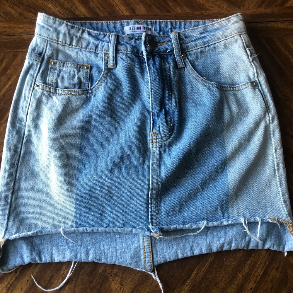 Fashion Nova Two toned Skirt